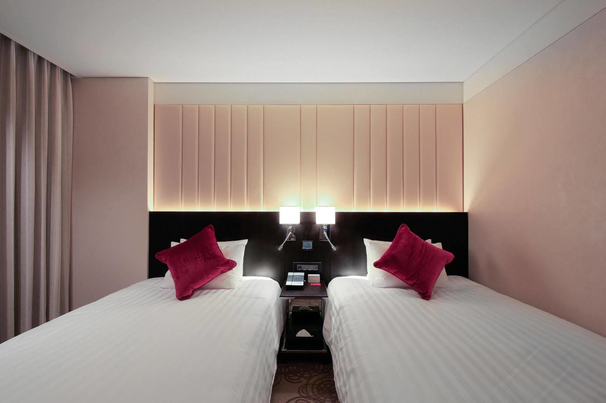 Solaria Nishitetsu Hotel Seoul Myeongdong Dış mekan fotoğraf