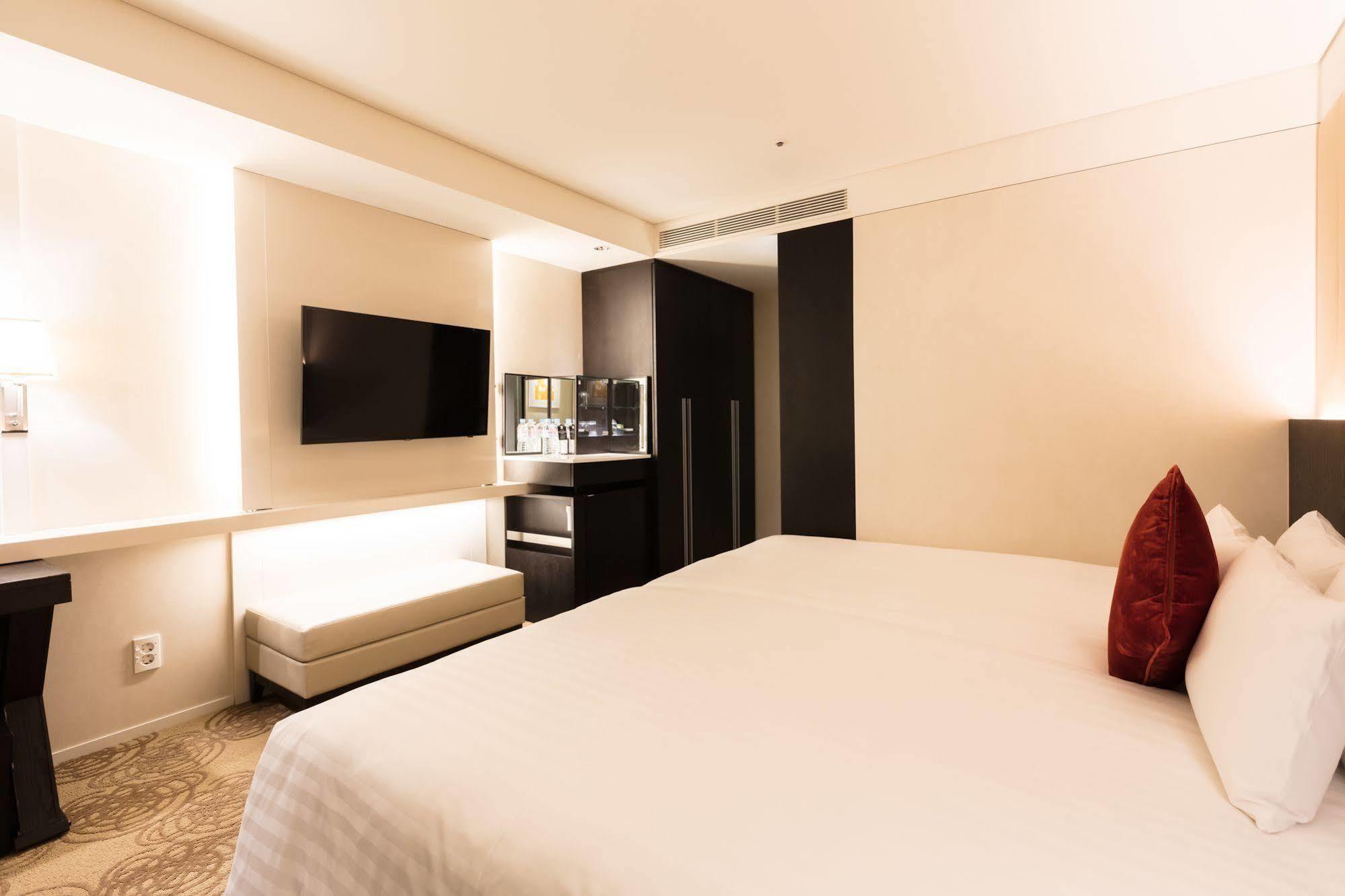 Solaria Nishitetsu Hotel Seoul Myeongdong Dış mekan fotoğraf